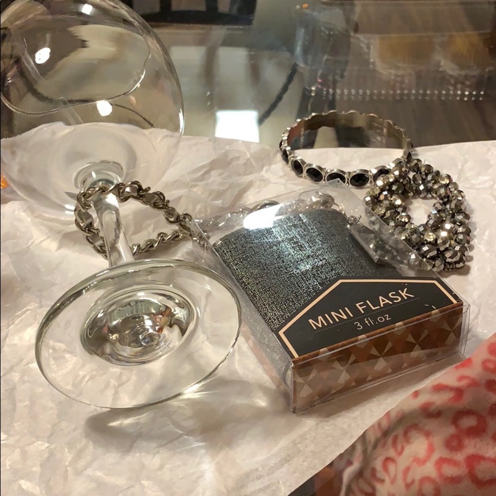 Designer Mini Flask - Picture 8 of 9